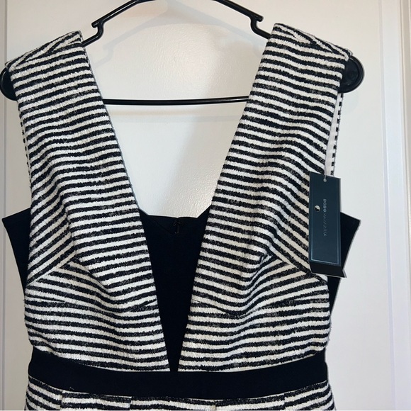 NWT BCBGMAXAZRIA Piper Striped Peplum V-Neck Dress Size 4 - Picture 6 of 8